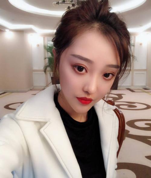 揭秘快手网络红人背后的秘密:免费刷赞网站!