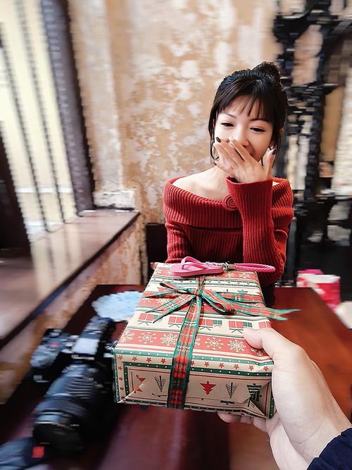 倩倩自助下单,揭秘购物达人倩倩的独特策略：自助下单的智慧与艺术!